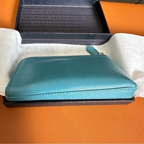 Prada Key Zip Pouch Made in Italy Authentic - Picture 6 of 16